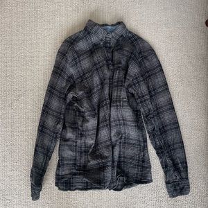 Woolrich men’s button down shirt